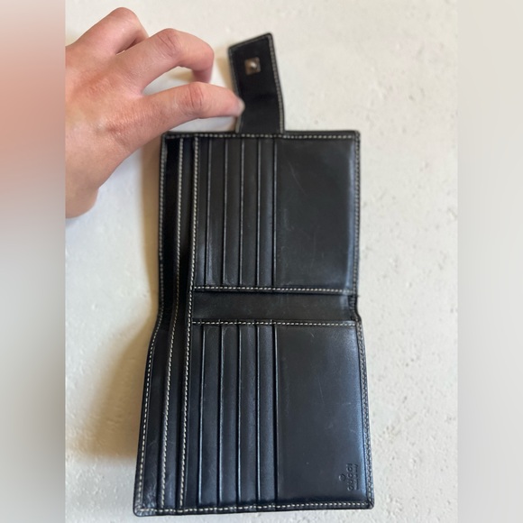 Gucci Vintage Leather Compact Wallet - Picture 9 of 13
